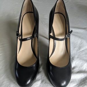 Nine West Mary Jane Pump